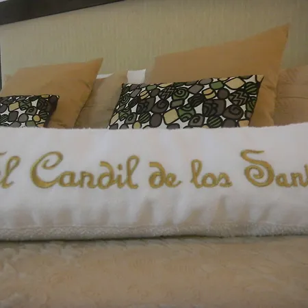 El Candil De Santos